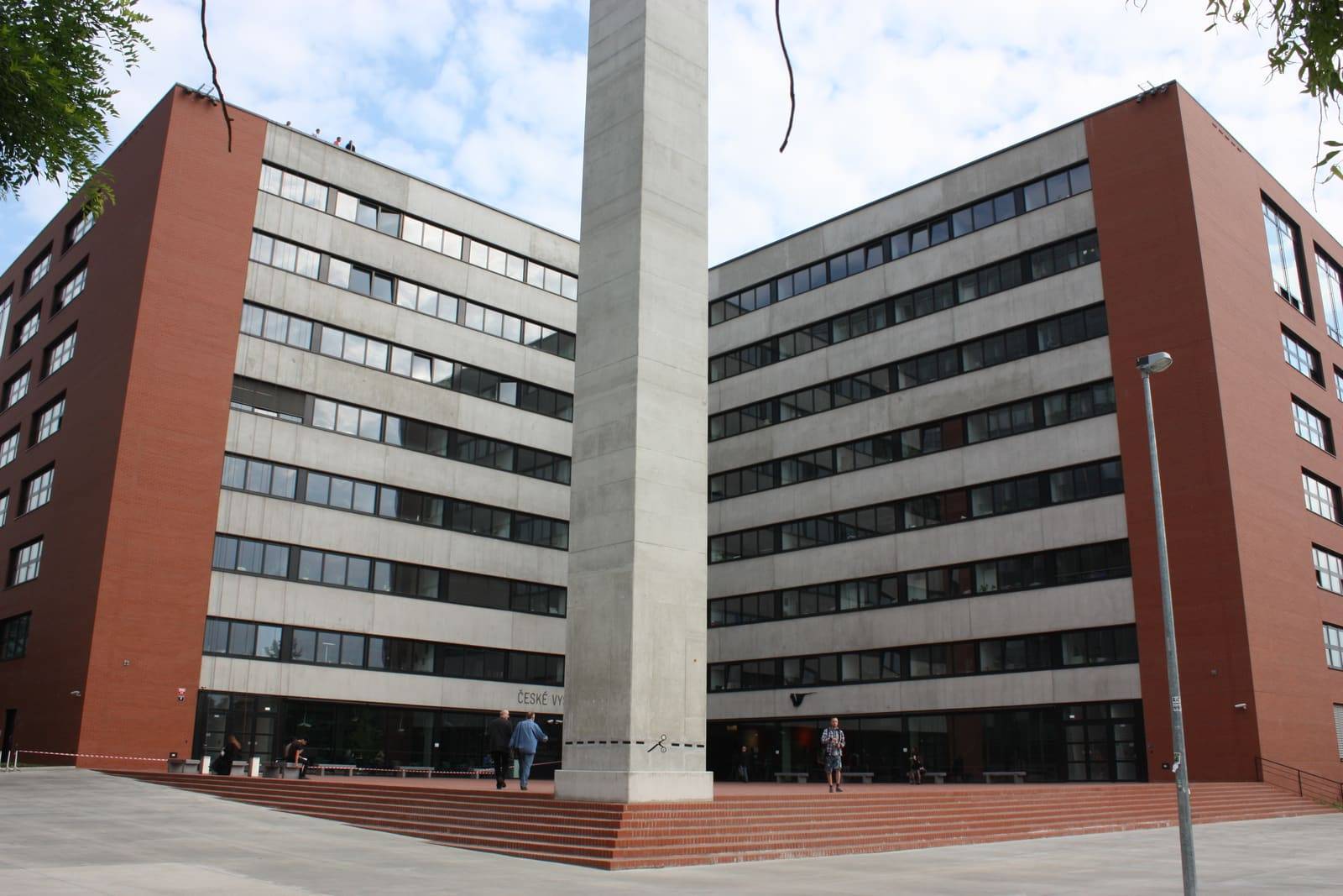 مبنى كلية العمارة في جامعة براغ التقنية (ČVUT) في ديفيتسه